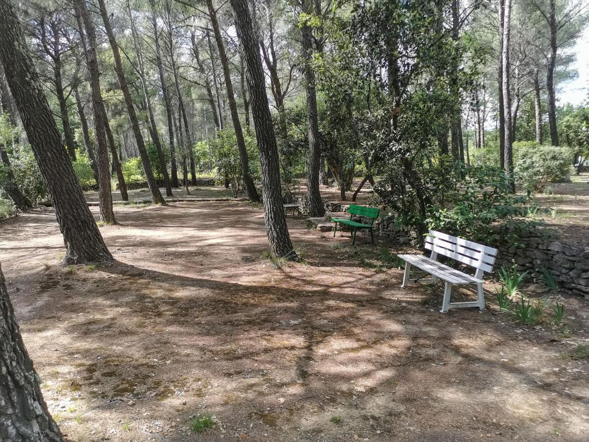 לה באסט Maisonnette En Pleine Nature מראה חיצוני תמונה